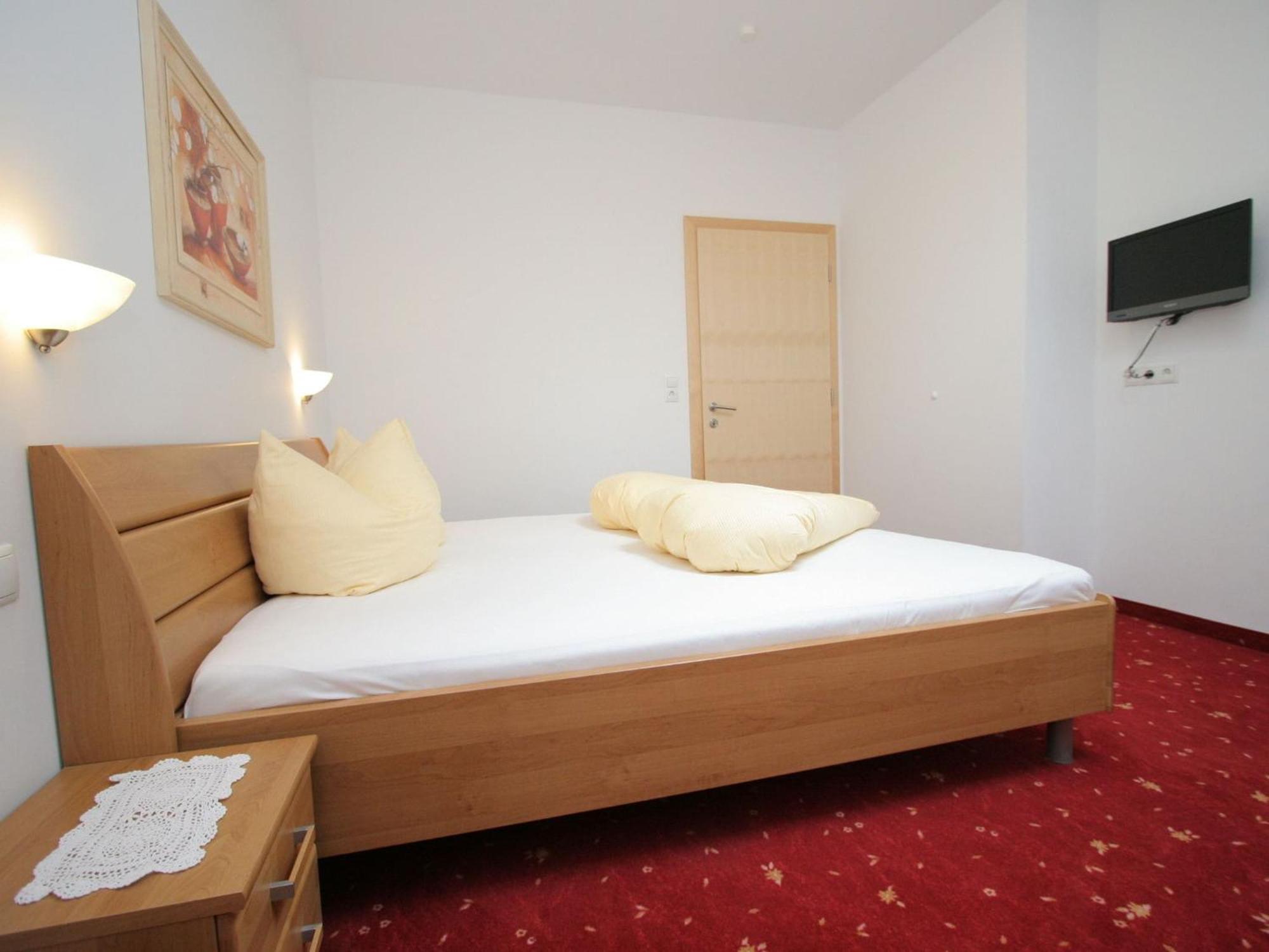 Spacious Holiday Flat Close To The Ski Area Uderns Exterior photo