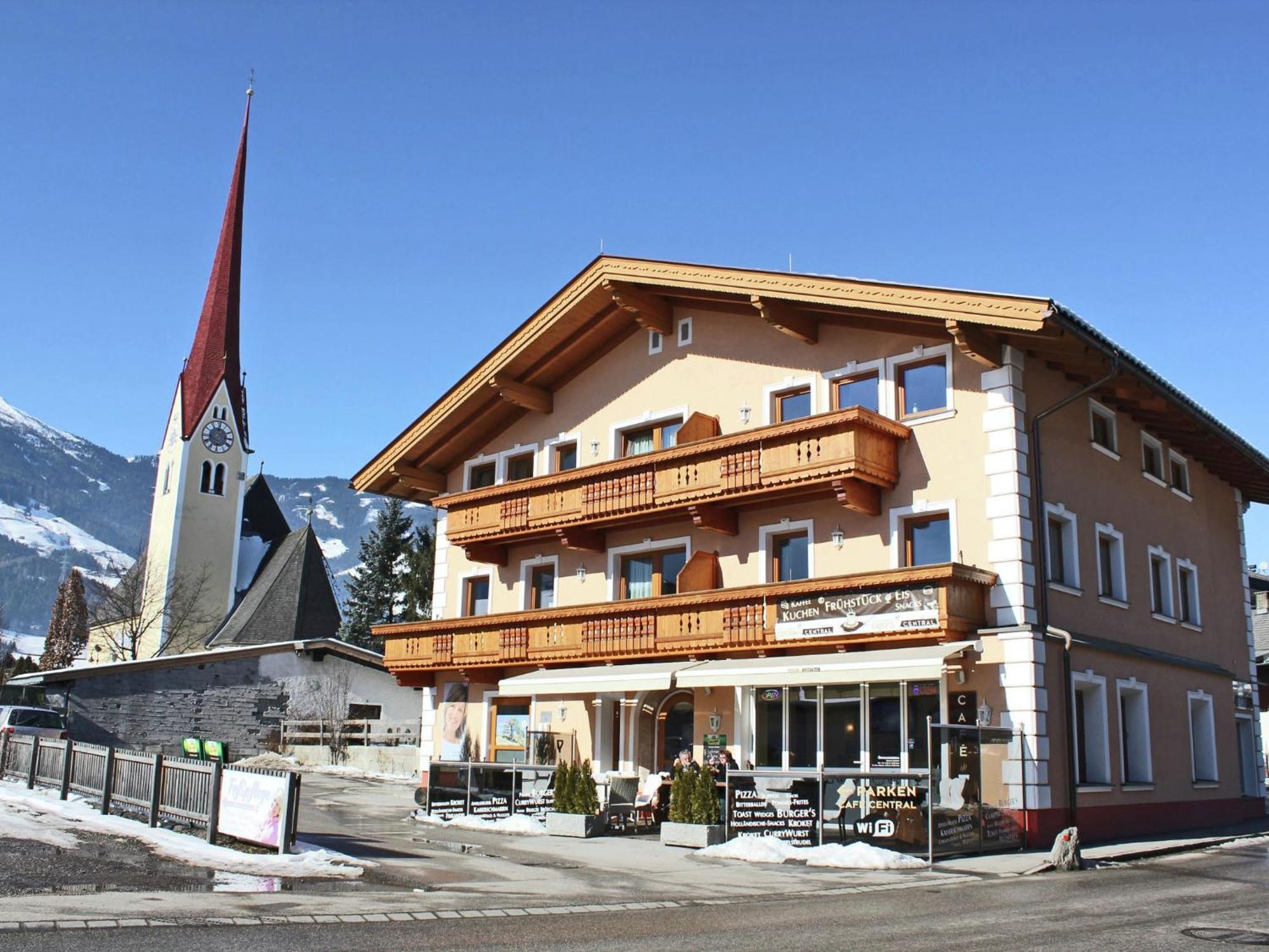 Spacious Holiday Flat Close To The Ski Area Uderns Exterior photo